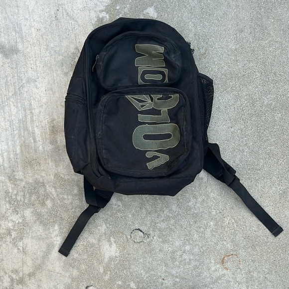 Other - Volcom backpack 🎒